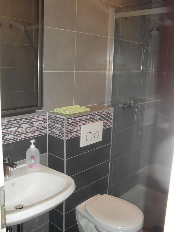פרימוסטן Apartments Govic חדר תמונה