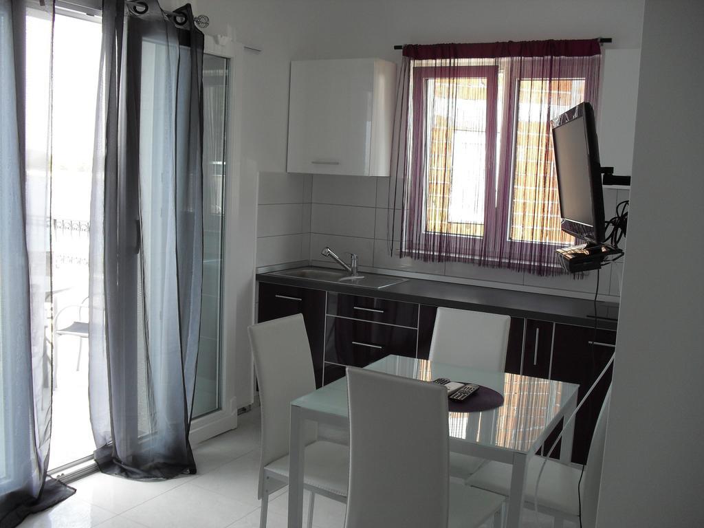 פרימוסטן Apartments Govic חדר תמונה